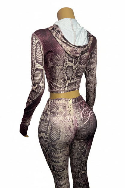 Snake inspired set